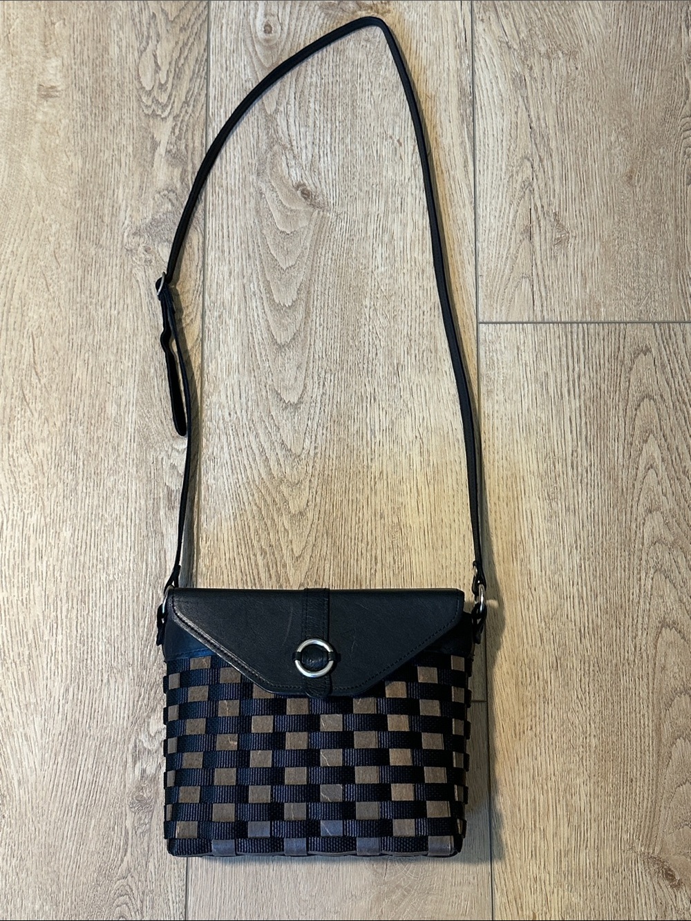 Longaberger To Go Medium Buckle Black Crossbody Woven Basket Purse